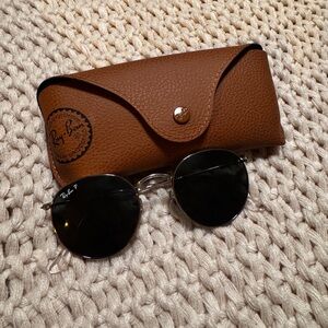 Ray-Ban Round Sunglasses with Case